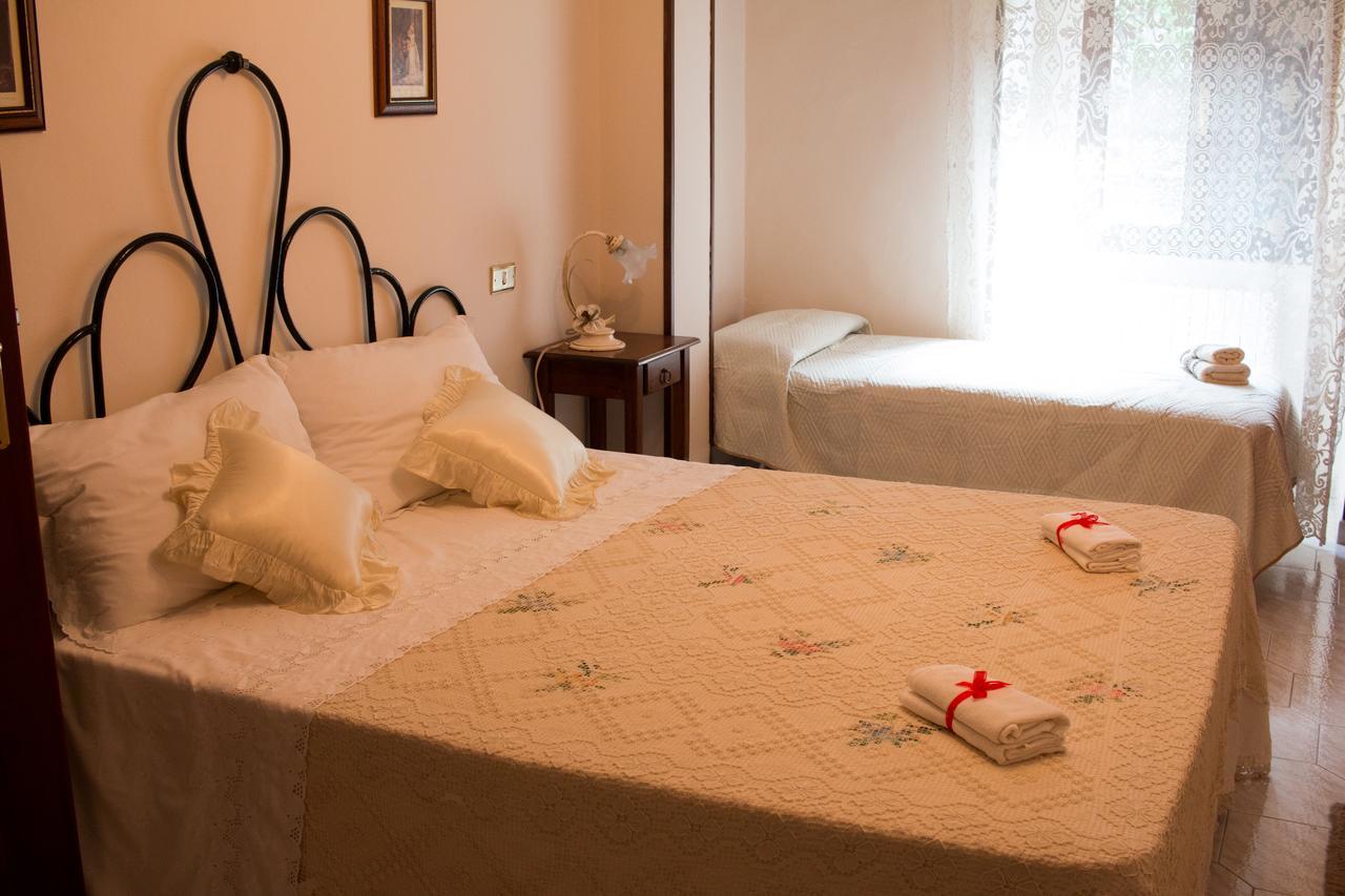 Il Mughetto Bed and Breakfast Celano Buitenkant foto
