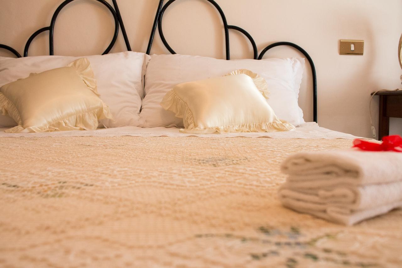 Il Mughetto Bed and Breakfast Celano Buitenkant foto