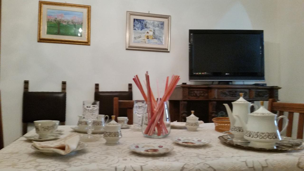 Il Mughetto Bed and Breakfast Celano Buitenkant foto