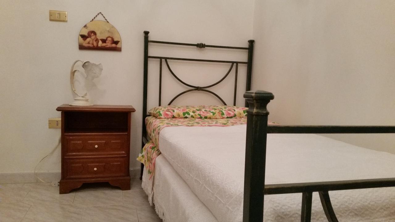 Il Mughetto Bed and Breakfast Celano Buitenkant foto
